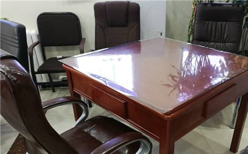 玛沁玛沁麻将桌选购指南与家庭商用场景功能配置解析